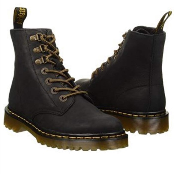 luana black dr martens